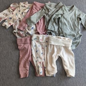 Lot of 8 H&M preemie items (five onesies and three pants)